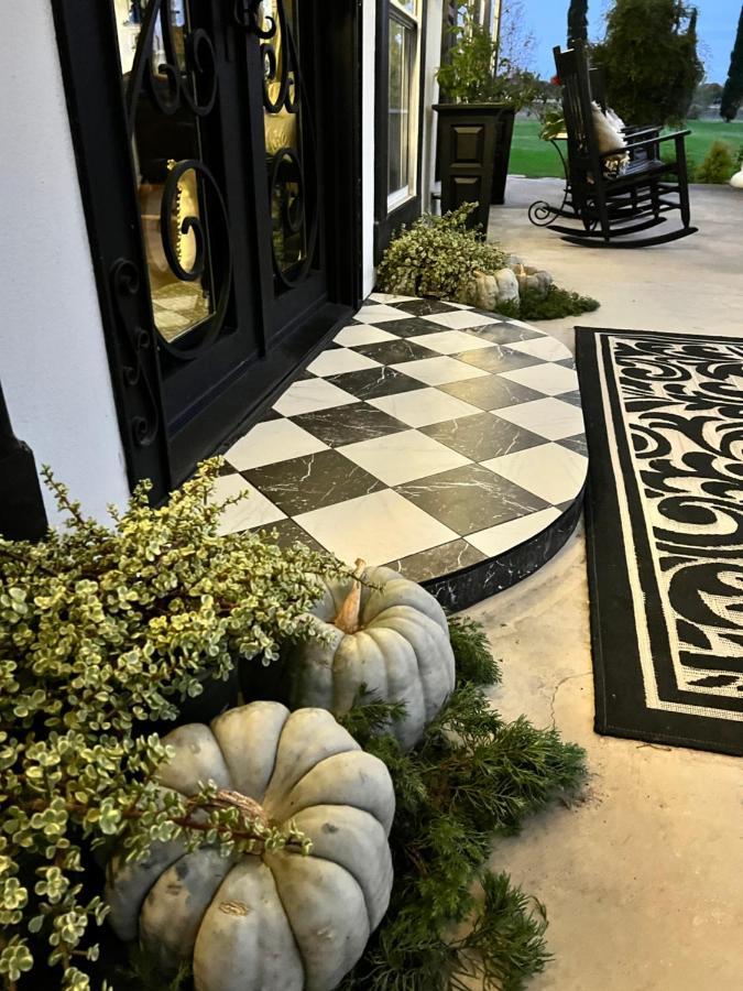 The Plantation House Boutique Inn Pflugerville Buitenkant foto