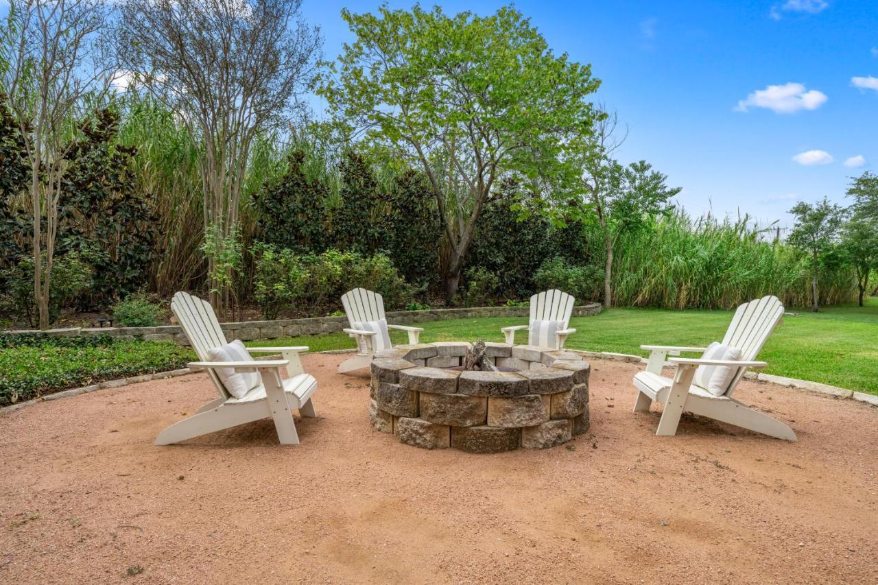 The Plantation House Boutique Inn Pflugerville Buitenkant foto