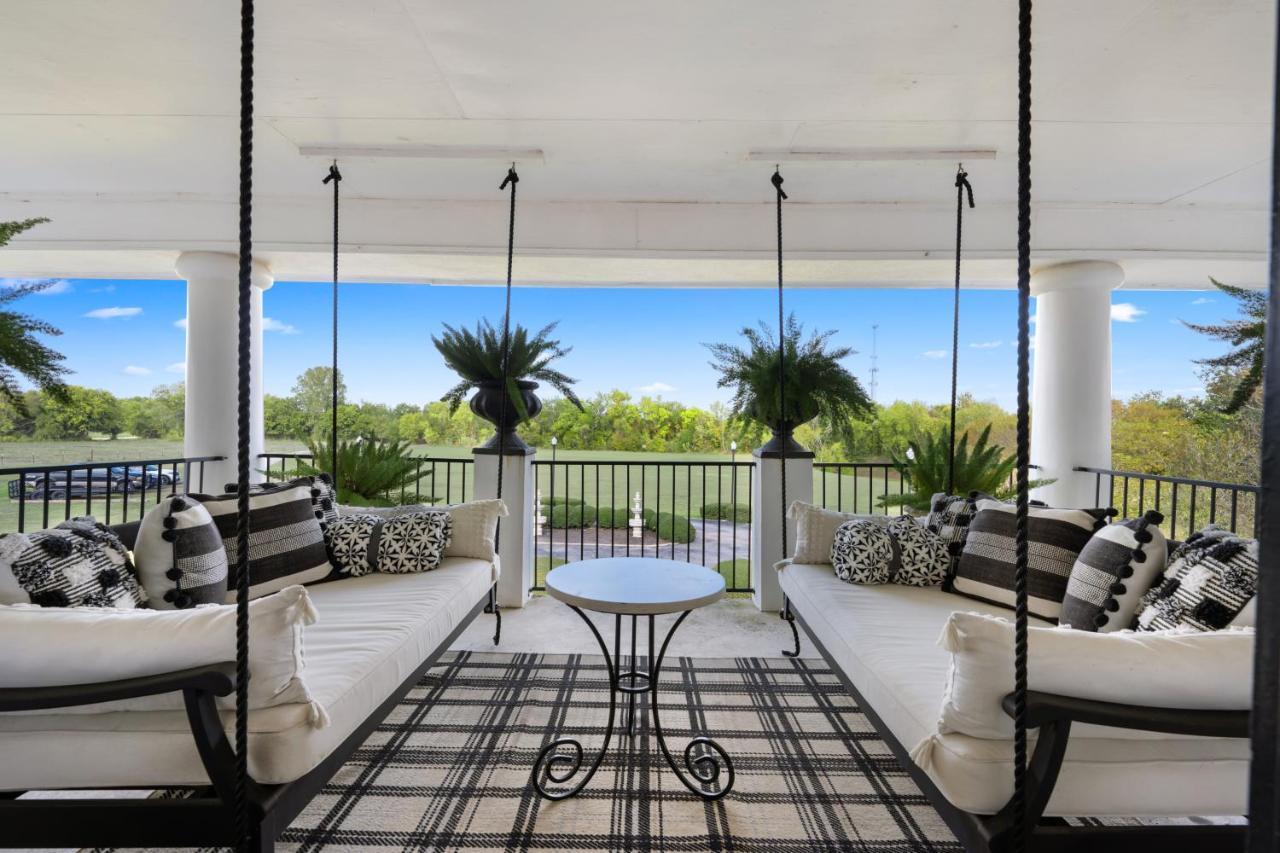 The Plantation House Boutique Inn Pflugerville Buitenkant foto