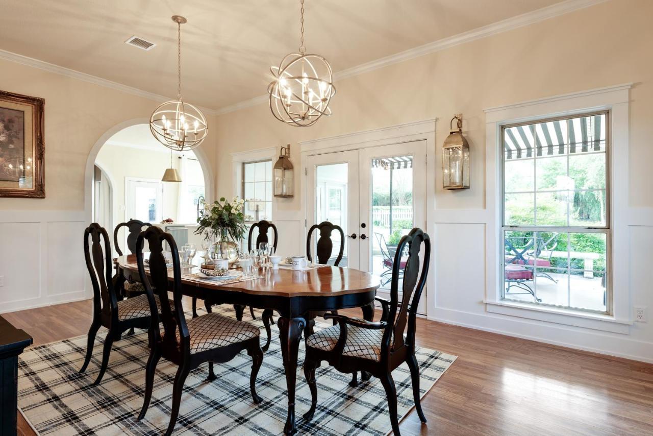 The Plantation House Boutique Inn Pflugerville Buitenkant foto