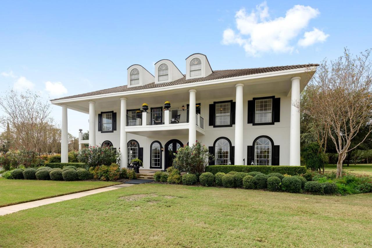 The Plantation House Boutique Inn Pflugerville Buitenkant foto